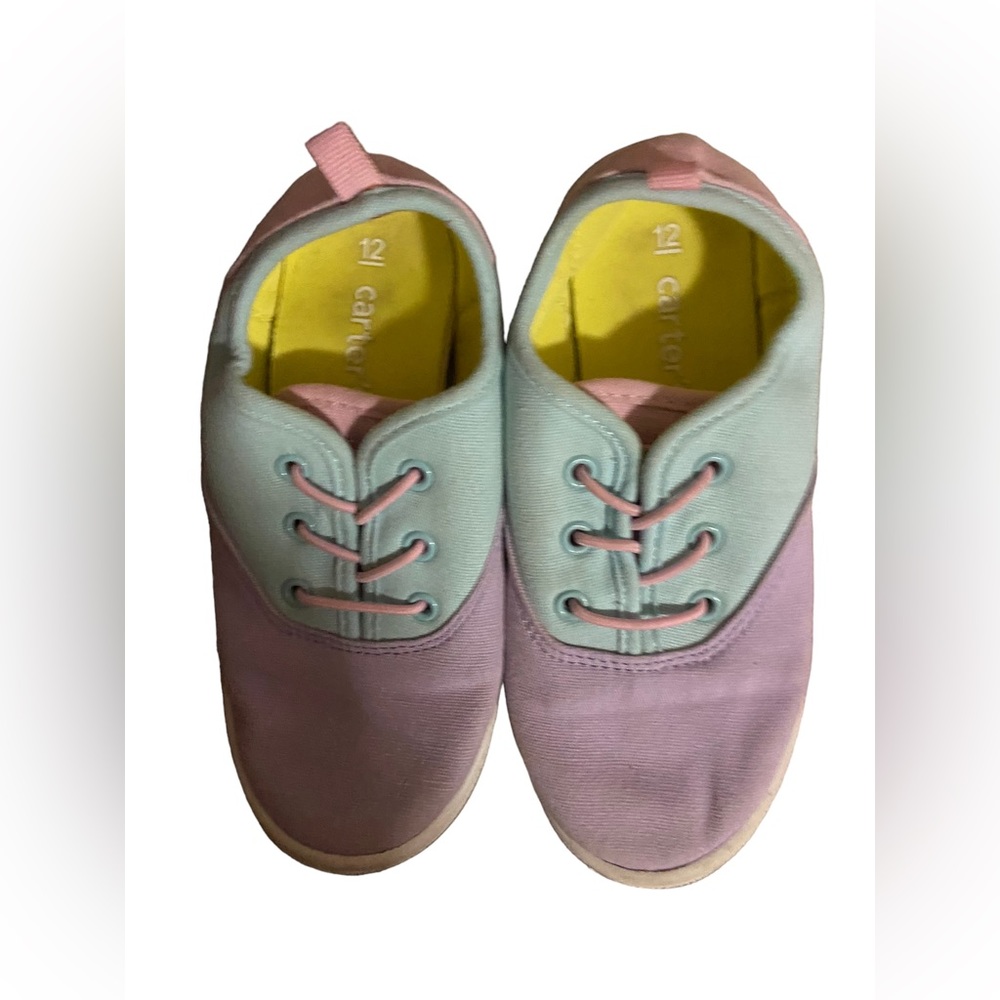 Carter’s toddler girls size 12 color-block sneakers